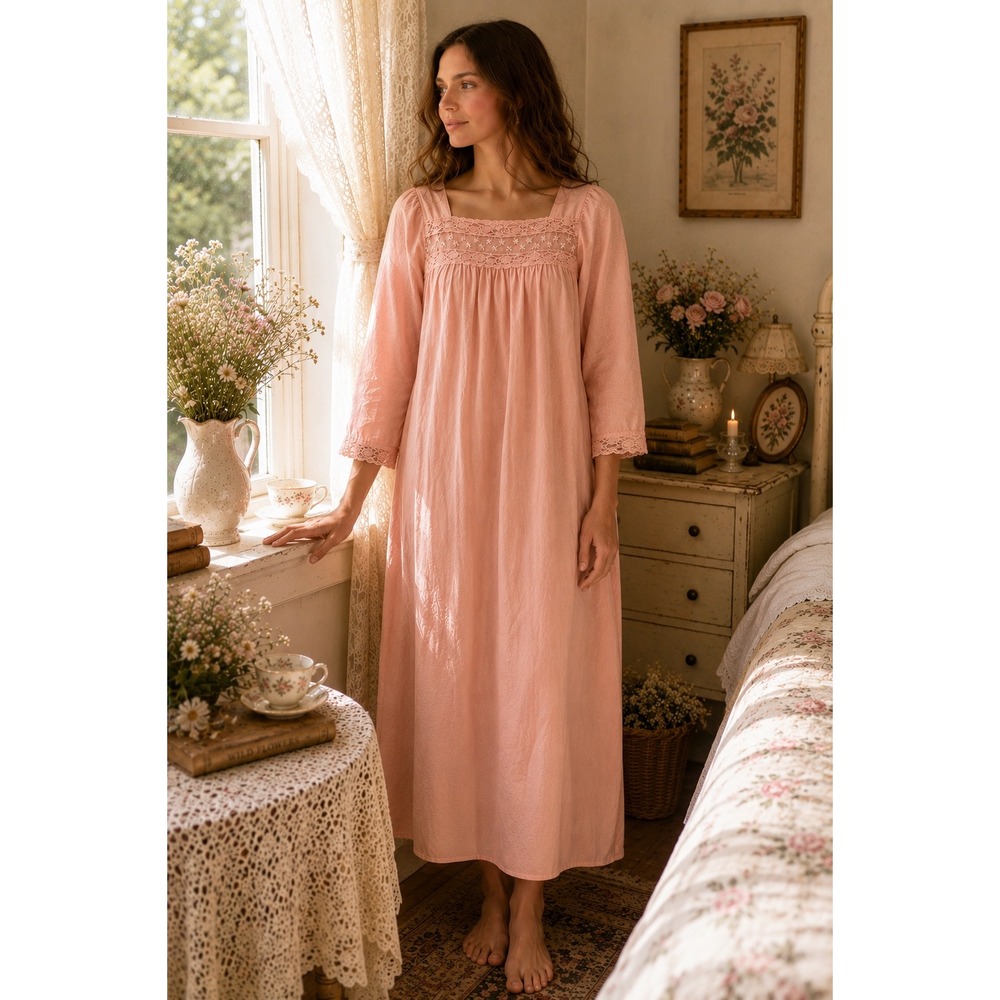 Vintage Vanity Fair Nightgown Small S‎ Pink House Dress Rosebuds Lace USA Made